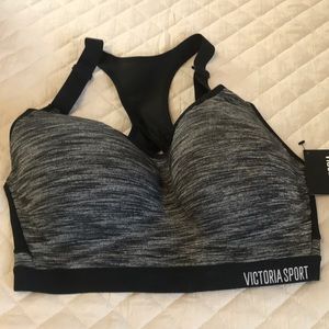 Victoria Secret Sports Bra NWT